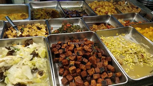 Buffet selection at Eight Immortals Vegetarian 八仙素食园 - NUH in West Singapore