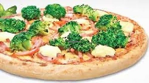 pizza  at Avanti  in Flensburg