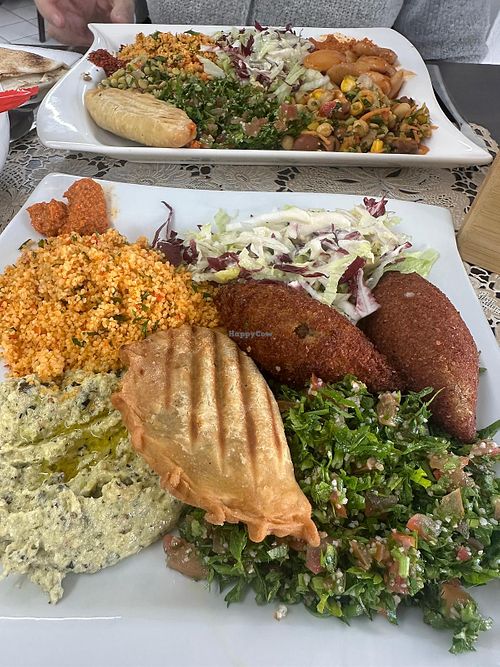 I would go back tomorrow if I could. WUNDERBAR! ❤️FYI: The yummy white sauce on that crunchy salad is made from sesame, not mayo.   at Libanon-Imbiss Labibah in Munich