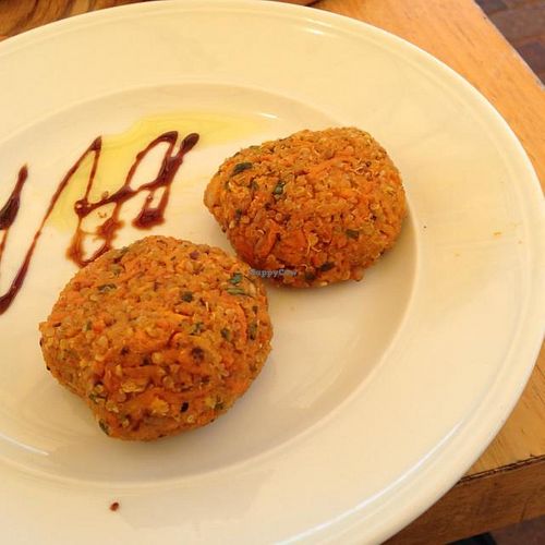 Vegan Breakfast part 2 - quinoa-yam patties at Cafe Louise - Rothschild in Tel Aviv