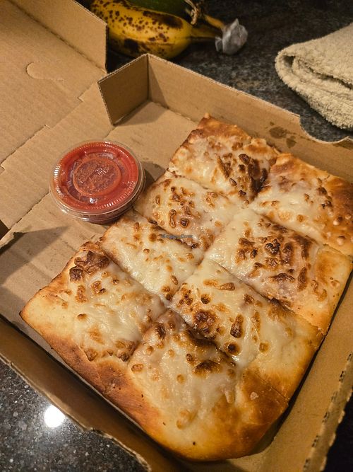 Vegan garlic cheese bread at Razzo's Pizza in Oakland