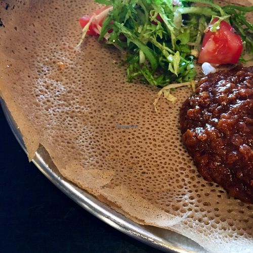 Ethiopisch teff pancake with lentil at Toukoul in Brussels