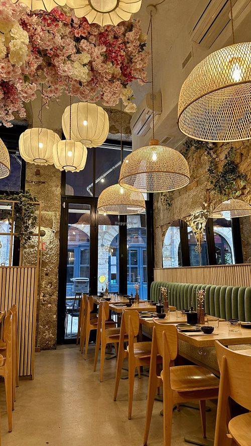 Interior dining  at Bloom Sushi in Lyon