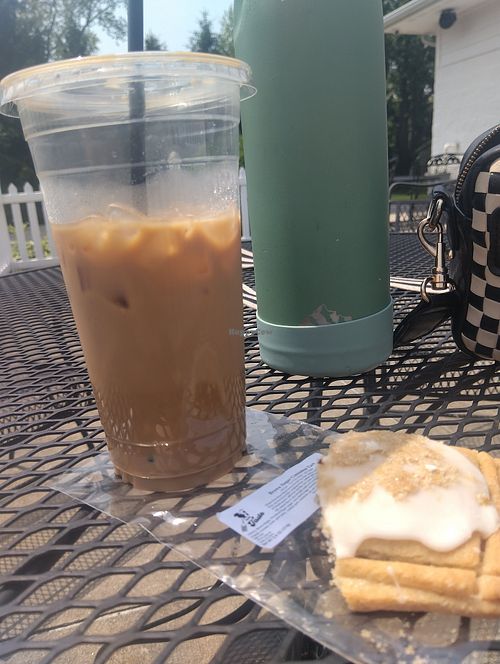 Iced Lavender Latte with Oat milk and Brown Sugar Cinnamon Tart from Vegan Taste at Freight House Coffee Co in Oregon