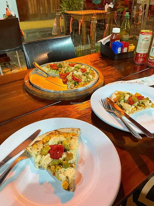 Pizza vegana com queijo de tofu at Rúcula Pizza Bar  in Itacare