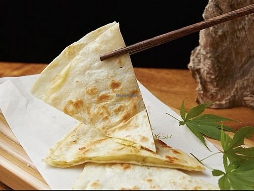 榴莲芝士三角饼  at Wújìn Xǐ Plant Cuisine - 无尽喜·植物料理 in Hangzhou