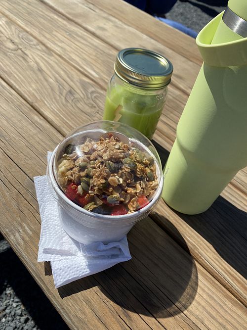 Açaí bowl (omit local honey) & Zesty Zeus juice  at Zeus Juice  in Ruston