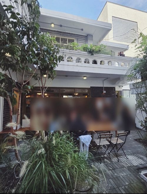 View from front  at Butty Sandwich House - 버티샌드위치하우스 in Seoul