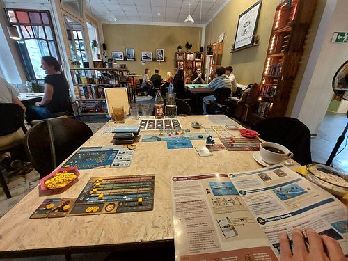 Gemütlich, angenehme Atmosphäre und leckeres Essen! at Meeple und Macchiato in Dusseldorf
