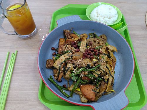 Ma La hot pot at Green Harmony Vegetarian AMK in Northeast Singapore