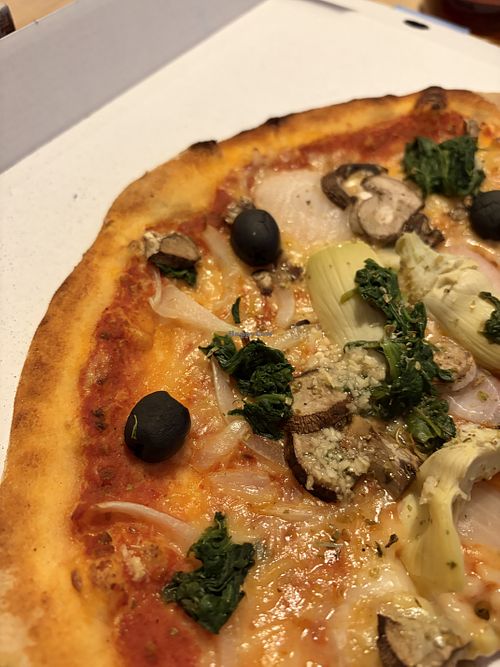 Pizza Verdure with optional vegan cheese  at Ristorante Pizzeria Viale in Salzburg