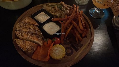 Oyster mushroom gyros  at De 10 Geboden in Noord-brabant