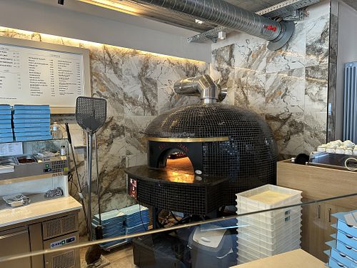 Pizzaofen  at Pizzeria 90 Secondi Gallus in Hessen