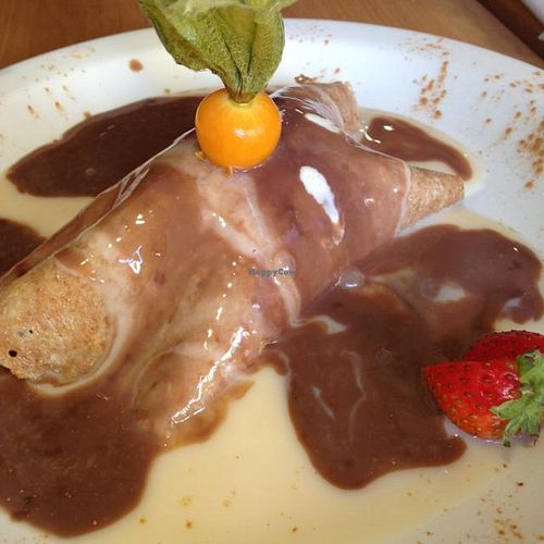 dessert at 222 Vegan Cuisine in West London