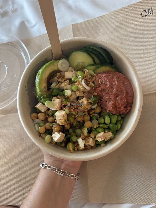 Poke bowl with sticky rice, quinoa, tofu, cucumber, edamame, carrot, crispy onion, soy sauce, chickpeas, avocado & beetroot humous !   at Poké Sens in île-de-france