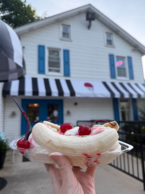 Do the Split at Sweet Willows Creamery  in York