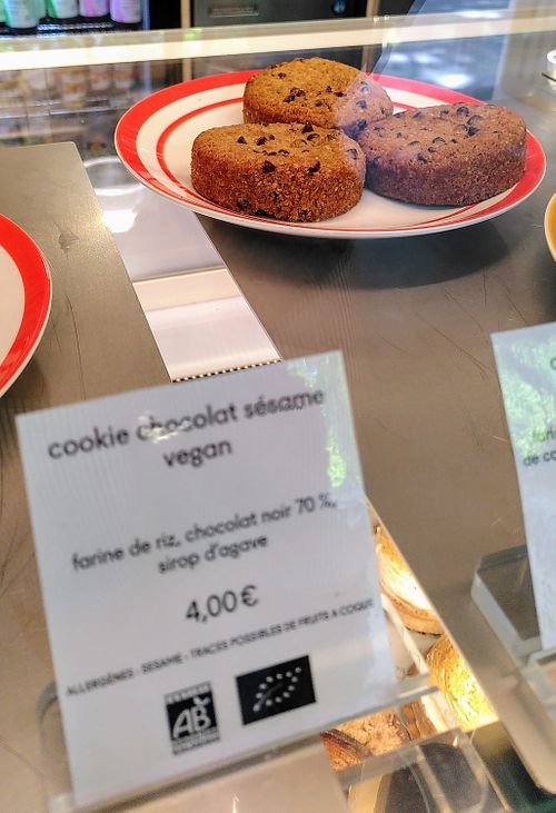 Vegan cookie at Araku Coffee - Aligre in Paris