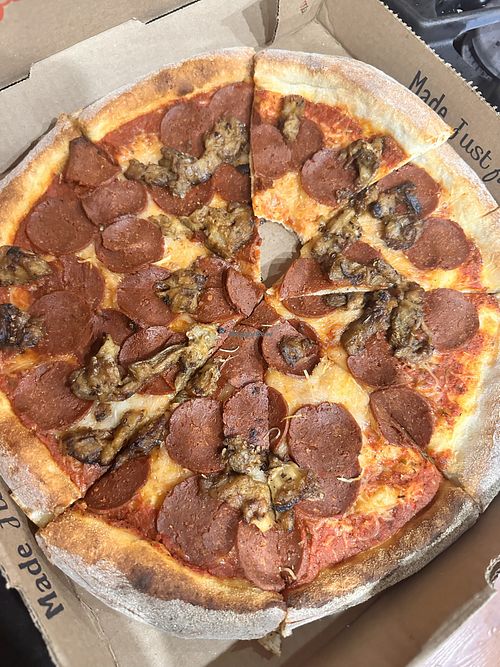Build your own 14 inch  at Sal & Mookie's in Jackson