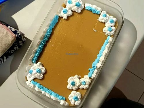 Tarta de lotus e lima at Centro Social Autoxestionado A Hedreira in Lugo