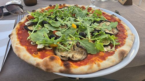 Pizza Vegetarian without cheese and with additional Ruccola at Pizzeria Funchal in Madeira
