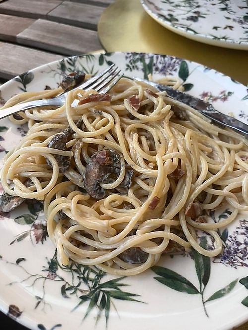 Dish of the day - pasta with mushrooms (also came with vegetable soup and strawberry lemonade) and it cost 11€  at 528hz  in Espinho