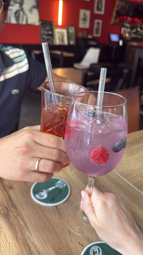 Alkoholfreier Spritz "Wild Berry”  at Bartista in Tubingen