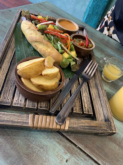 Bahn Mi with wedges at Mango in Bangkok