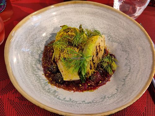 Entrée - romain lettuce with fresh dill in a hazelnut, blueberry and balsamico sauce at So Dream in La Rochelle