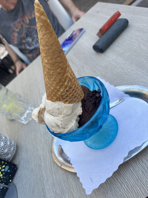 Bananen- und Schokoladensorbet 🍨  at Café Melange Eisdiele in Baden-württemberg
