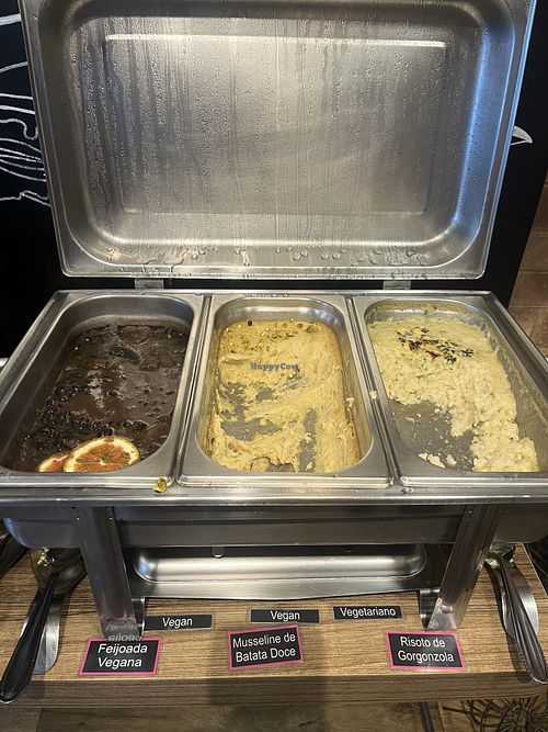 Feijoada vegana e musseline de batata doce vegano   at Gengibre Bistrô in Piracicaba