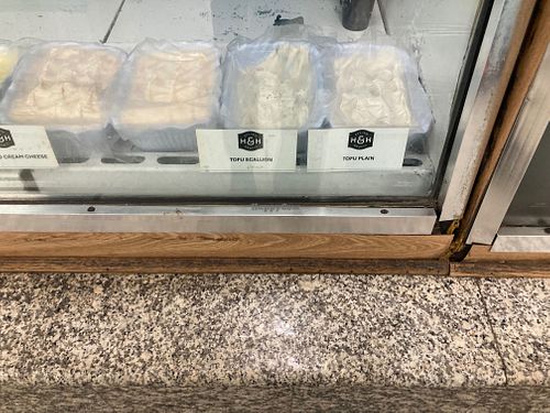 Only two types of vegan cream cheeses at H&H Bagels - UES in New York City