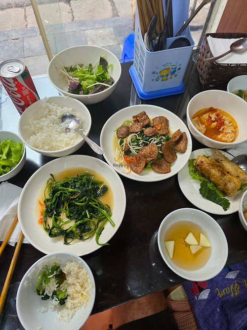 The vegetable dish is delicious. at Ba Nhất Root Vegetables Restaurant  in Hanoi