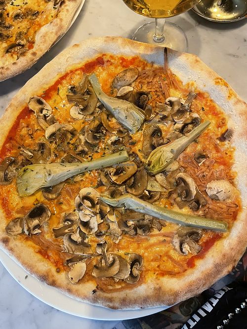 Capricciosa italiana. Excellent!   at Bistro Vincent wine & beer in Stockholms Län