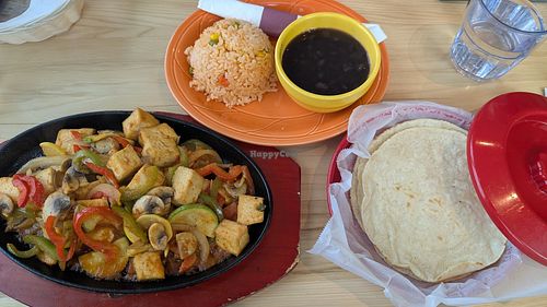 Fajitas de Tofu; plans except for the fajita medley which was just passing. at MX21 in Portland