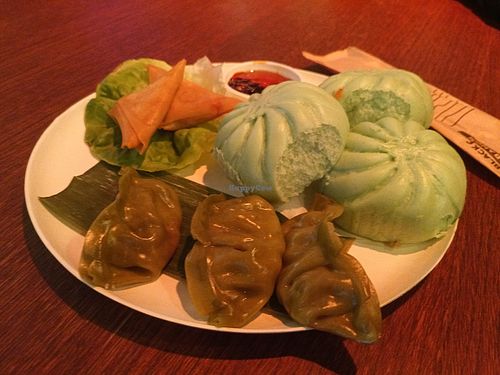 Baos at Baomazing (foodhallen) in Zuid-holland