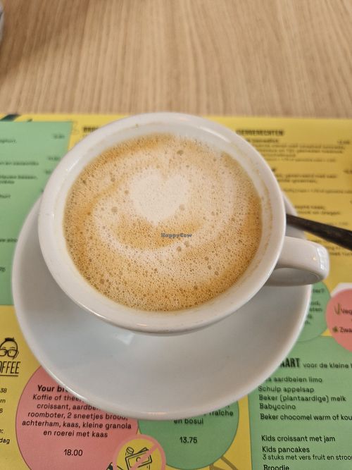 Cappucino met havermelk at Your Coffee Gijsbrecht in Hilversum