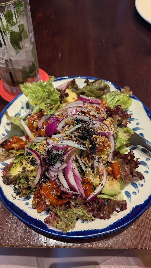 Vegan salad at Bodega El Pimpi. in Andalucía