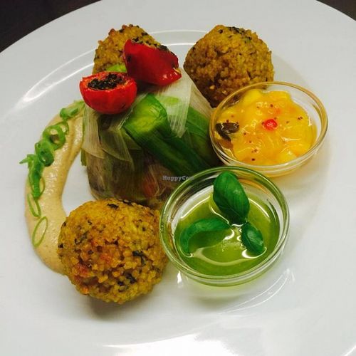 every evening and every lunch we offer also vegan dishes at L Amar in Munich