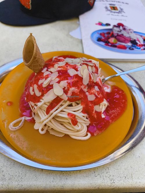 Spaghetti Eis at Eiscafé Bassano in Bamberg