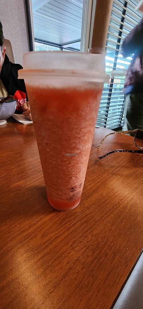 Strawberry fruit tea at Chinese Restaurant Giethoorn A Niu in Overijssel