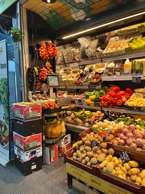  at Frutería Giro in Barcelona