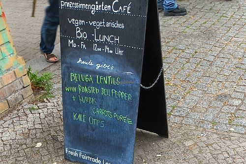 menu of the day at Prinzessinnengarten Kollektiv in Berlin