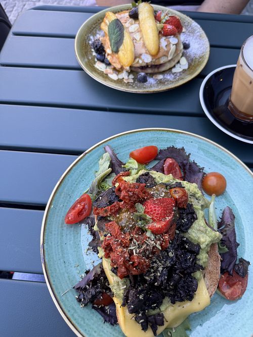 Vegan Toast and Pancakes  at Zenith in Matosinhos