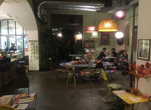 main room at Miso di Riso in Florence