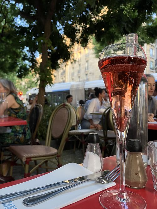 Kir royale in Montmartre  at CAFÉ RESTAURANT SUZANNE (Purple Food) in île-de-france