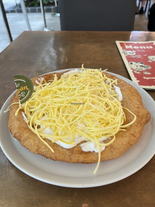 Vegan basic  at Retro Lángos Budapest Vécsey 3 in Budapest