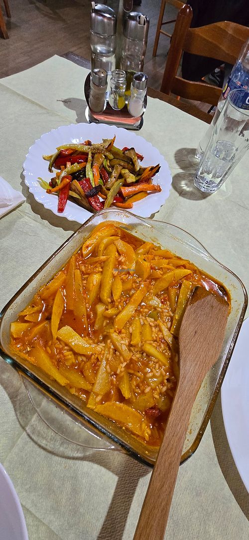 Vegan baked potatoes and grilled vegetables at Bujtina Izet Selimaj (Restaurant) in Tropoja