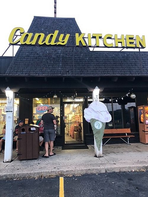 entrance at Scoopys Ice Cream And Candy in Wisconsin Dells
