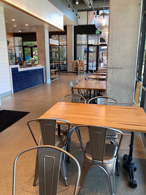 Interior seating  at Mendocino Farms in Redmond