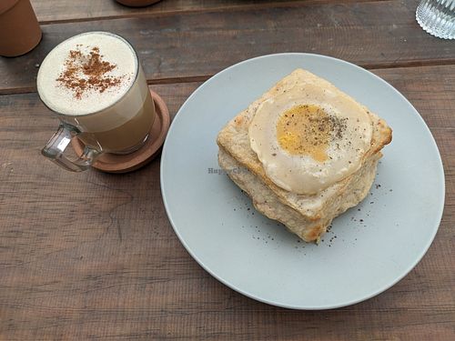 Capuccino com Croque Madame at Experimentalis - Boulangerie & Viennoiserie in Rio De Janeiro